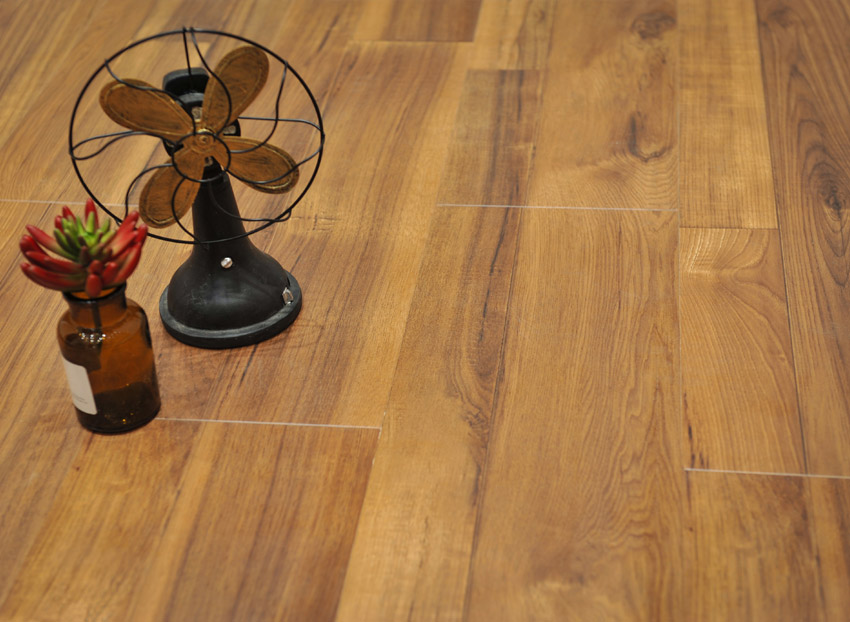 鵬鴻強(qiáng)化復(fù)合地板2803